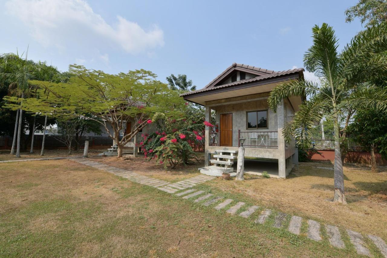 Oyo 536 Reuan Kanthima Ban Laem Chabang Buitenkant foto