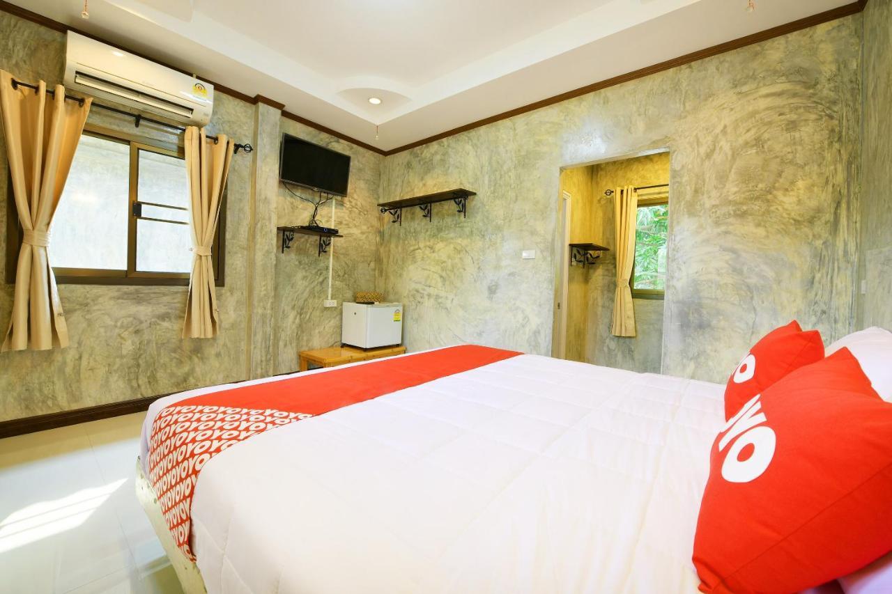 Oyo 536 Reuan Kanthima Ban Laem Chabang Buitenkant foto