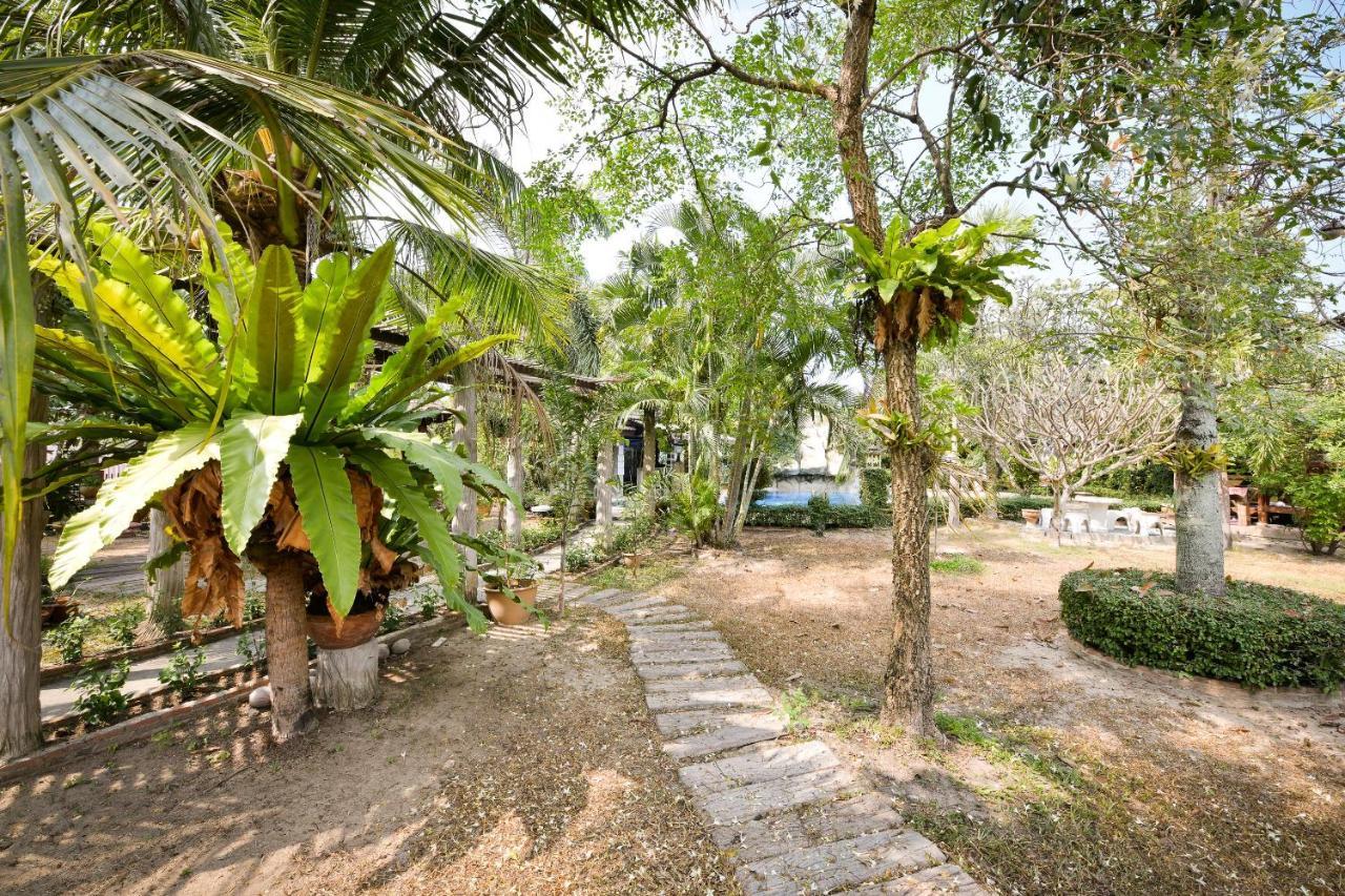 Oyo 536 Reuan Kanthima Ban Laem Chabang Buitenkant foto